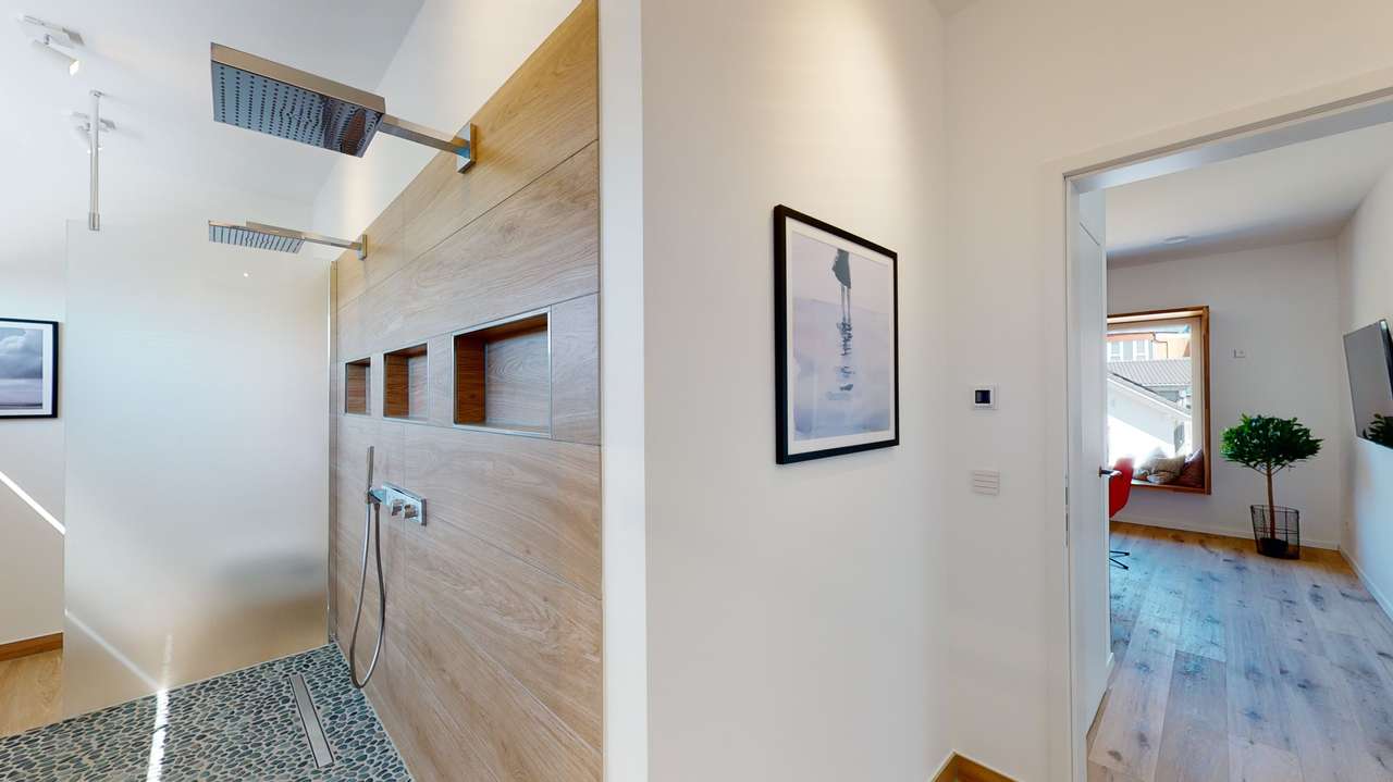 ELEGANZ VOM ERDGESCHOSS BIS UNTERS DACH