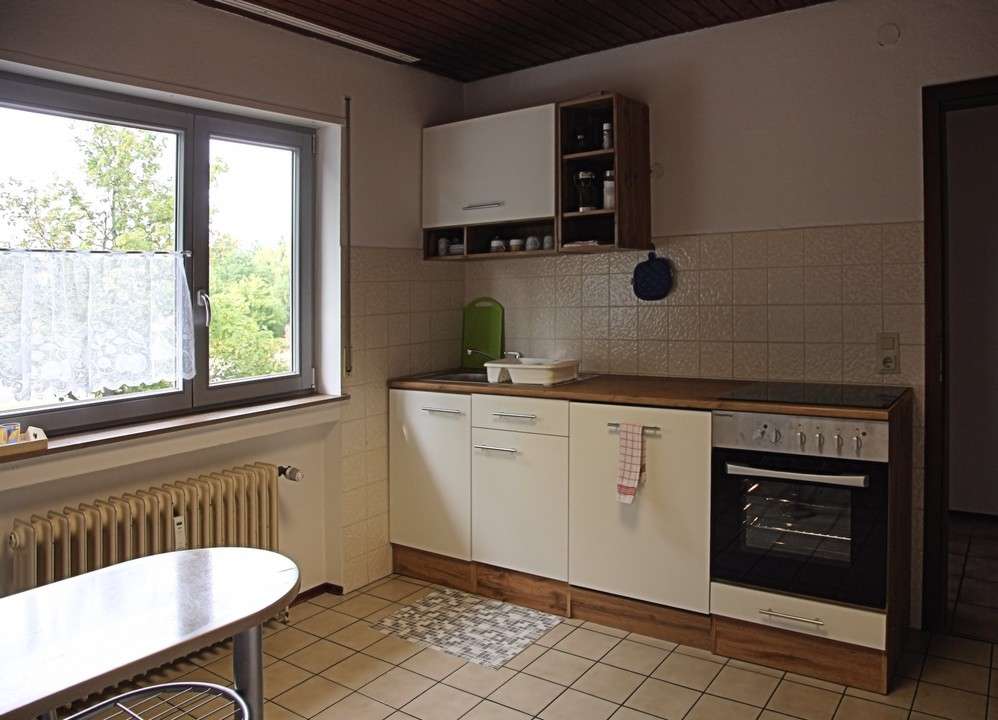 Sie wollen ein möbliertes, großzügiges Mehrfamilienhaus? Das lässt sich einrichten! 