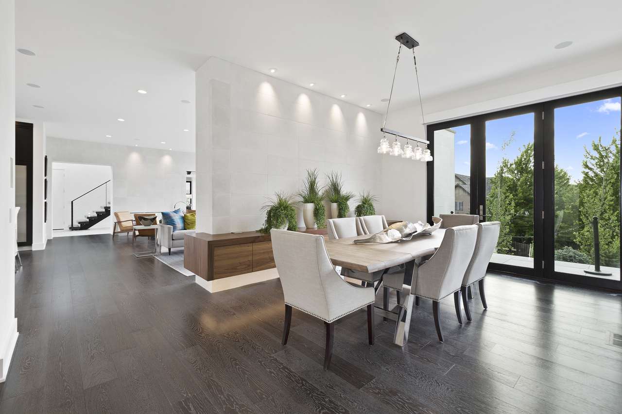 KLASSISCHES DOPPELHAUS – ZEITLOS SCHÖN