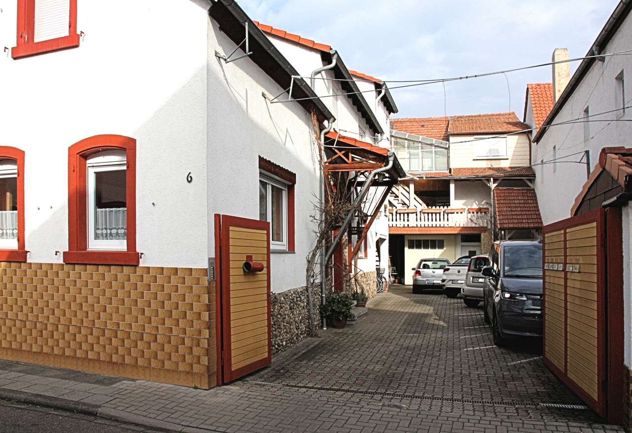 Haßloch - zentral - ein "Original"