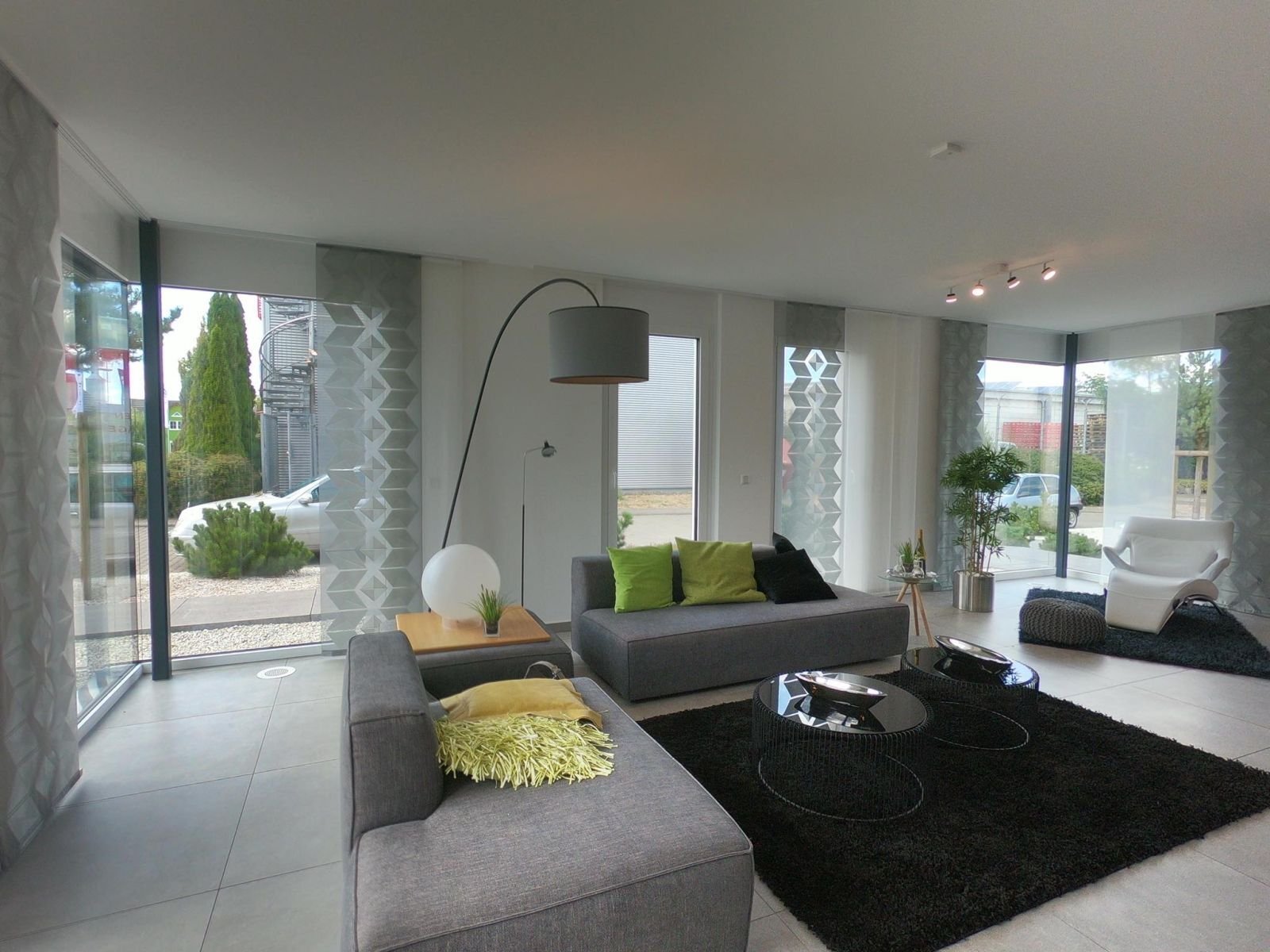 VIEL RAUM, VIEL LICHT