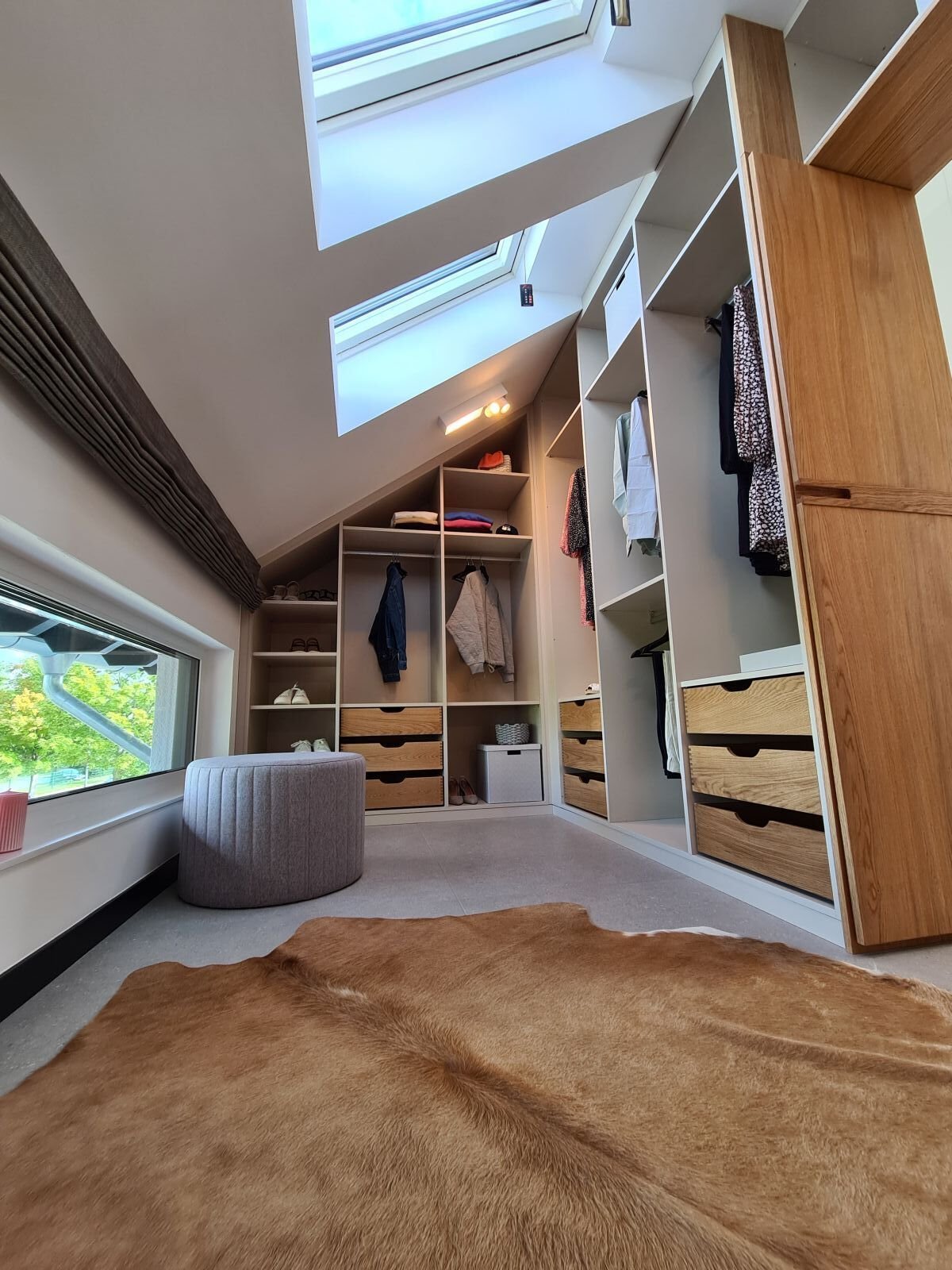 EINFAMILIENHAUS MIT EIGENEM BÜRO